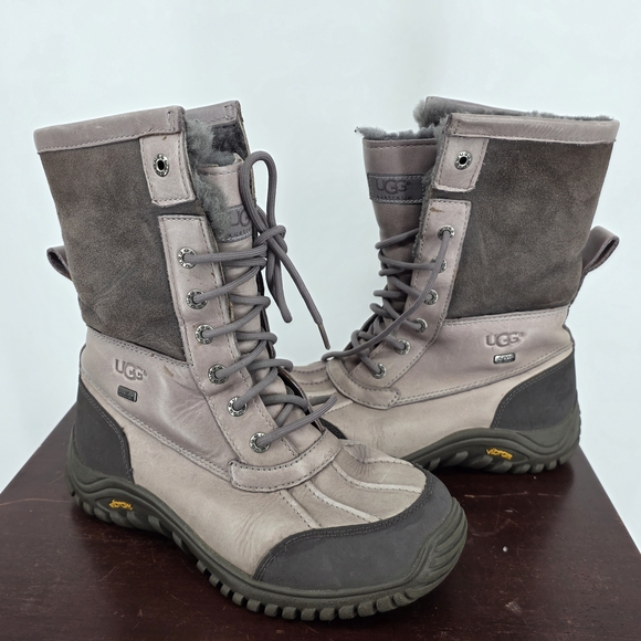 UGG Adirondack II Grey Waterproof Boots US Leather Fur Snowboots Womens Sz 8 - Picture 1 of 9